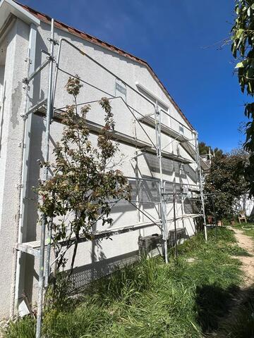 Rénovation d'une villa en enduit taloche lisse à Juvignac
